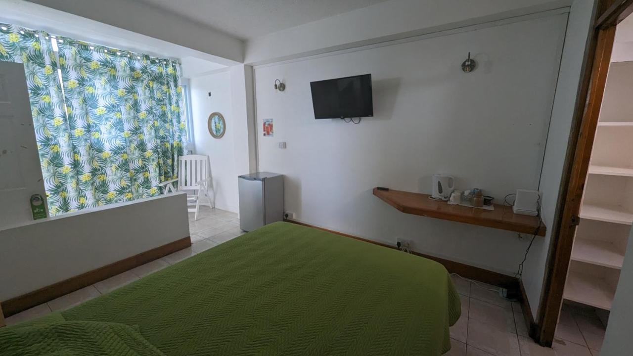 Oemanagement Rooms Roseau Esterno foto